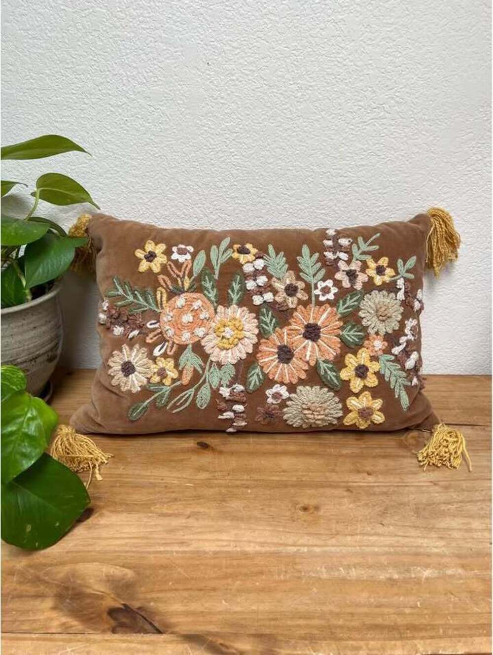 Fall Flower Embroidered Velvet Throw Pillow Tassels Zipper Poly Pillow Insert